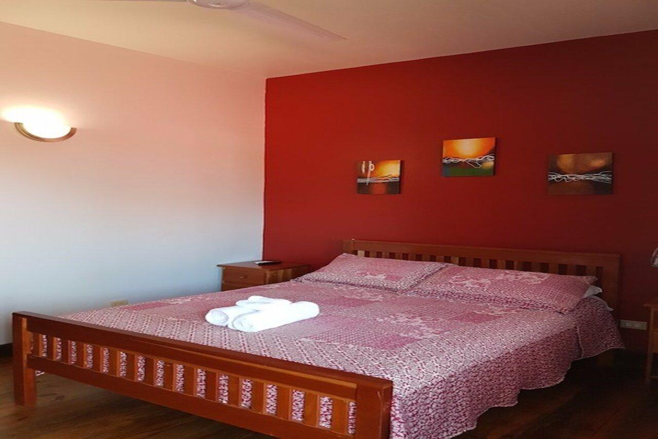 Serenade Hotel Placencia Kültér fotó
