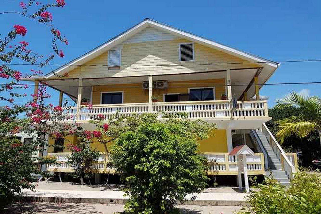 Serenade Hotel Placencia Kültér fotó